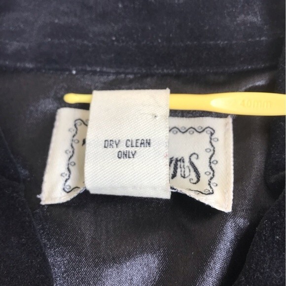 TanTrums Tapestry Snowmen Christmas Trees Velvet Collar Satin Back Vest Small - Picture 11 of 13